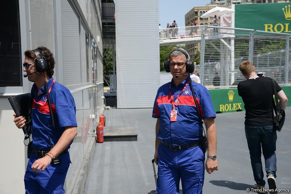 F1 technical staff in Baku conducting pre-racing tests PHOTO