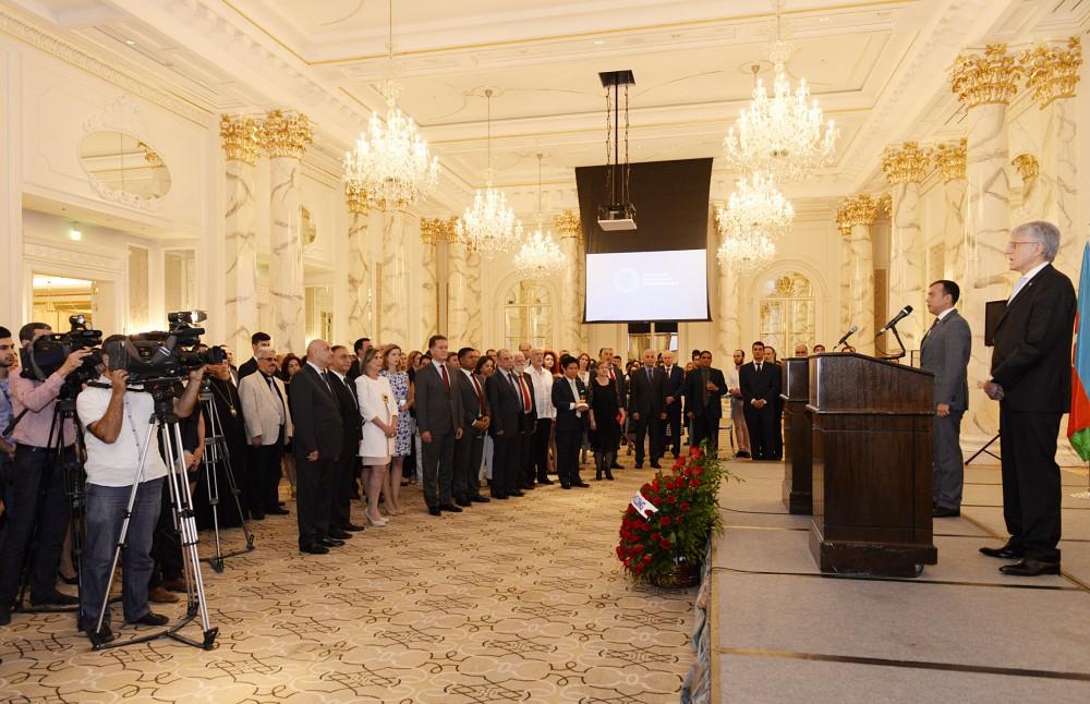 Argentina-Azerbaijan bonds highlighted