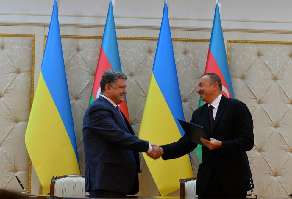 Azerbaijani-Ukrainian documents inked in Baku PHOTO