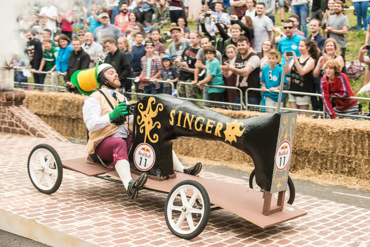 Red Bull Soapbox Race 2016: World's favorite festival of crashes and creativity due in Baku PHOTO