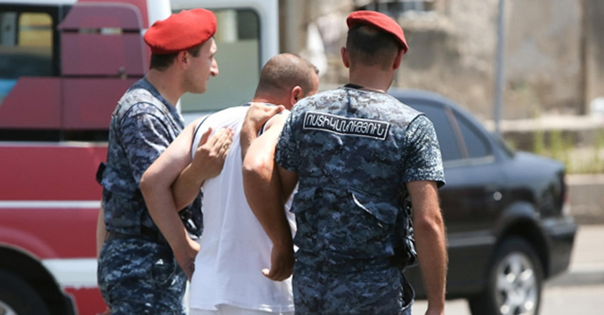 Armenian police intimidate their citizens