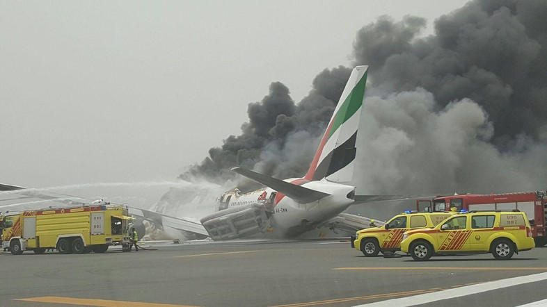 Emirates Airline flight crash-lands at Dubai airport: Government [ VIDEO]