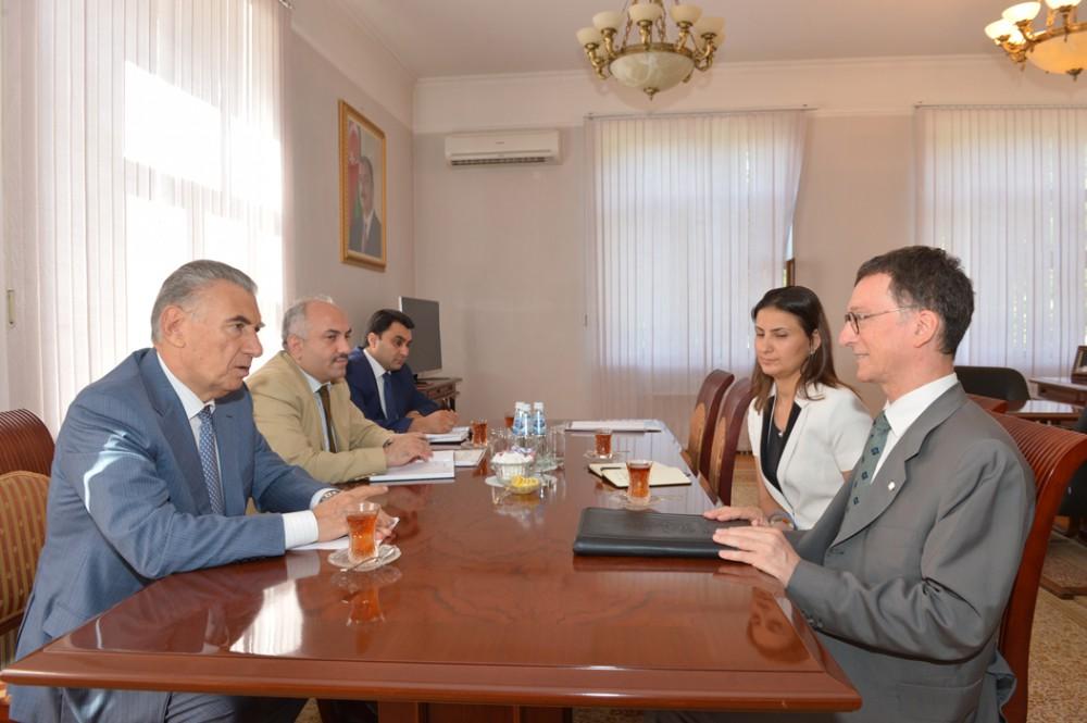 Azerbaijan`s Deputy Premier meets newly-appointed Head of UNHCR Office in Baku