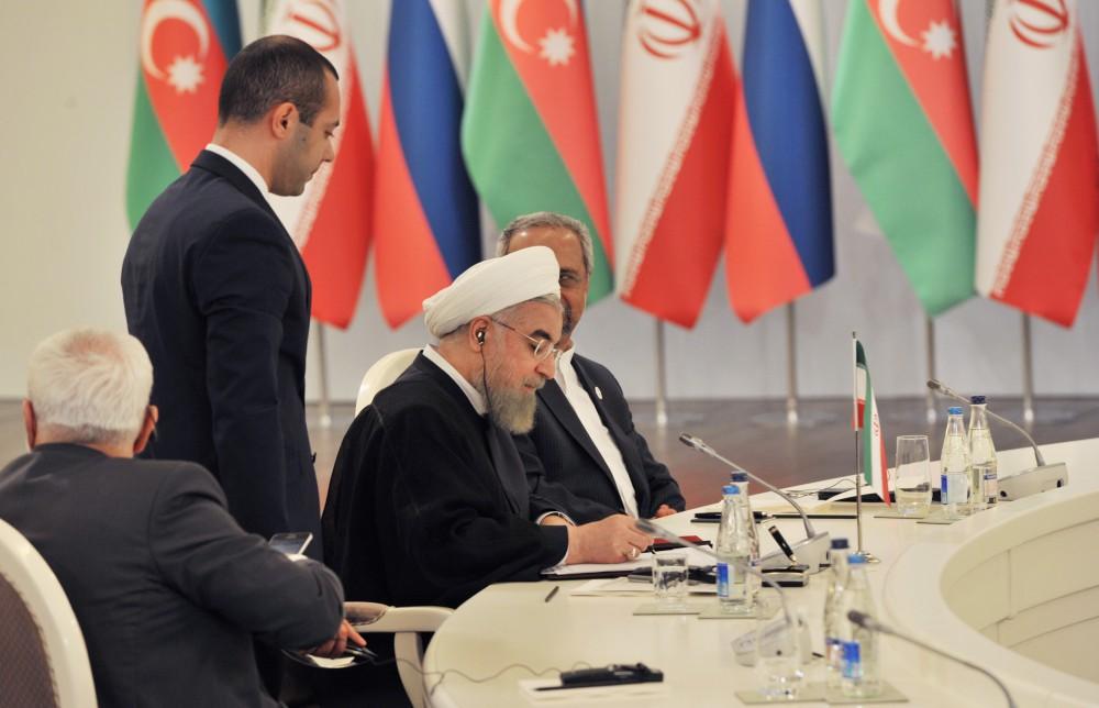 Azerbaijani, Russian, Iranian presidents sign Baku summit declaration [ PHOTO] - Gallery Image