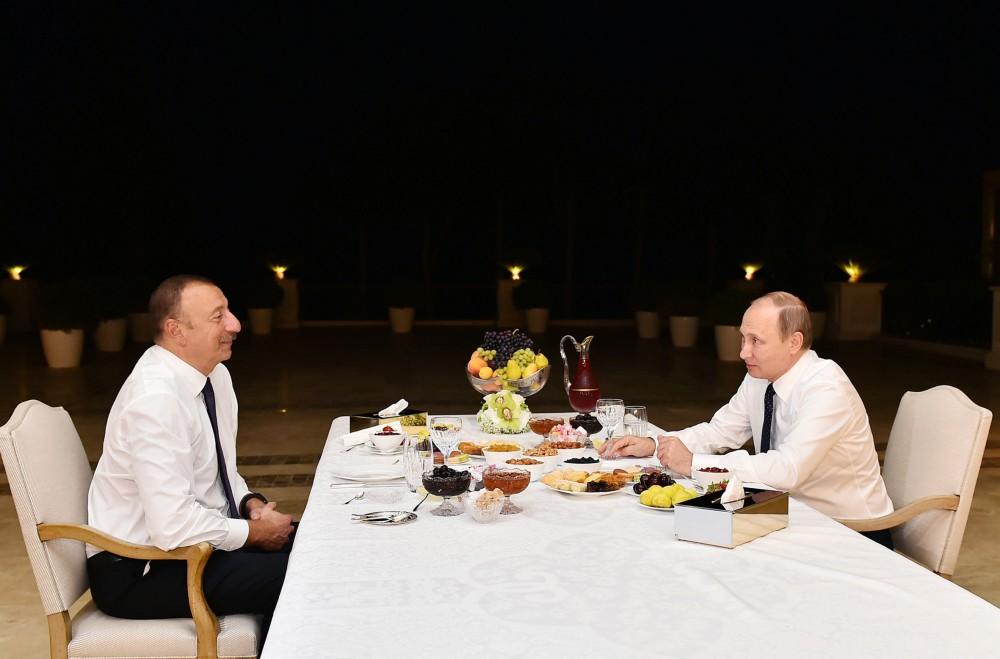 President Aliyev invites Russian President to tea at his house [ PHOTO]