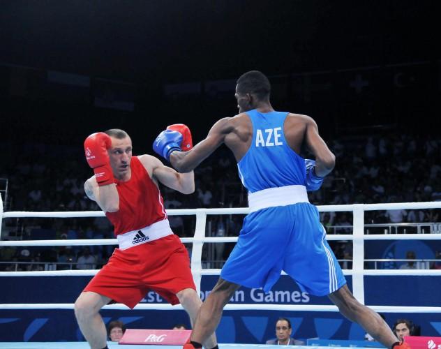 Azerbaijani boxer advances to 1/4 finals at Rio Olympics