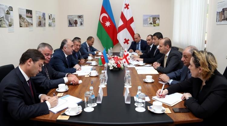 Baku stands for substantive Karabakh talks [UPDATE]