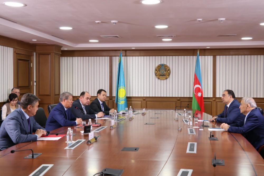 Azerbaijan, Kazakhstan eye prospects for deepening relations