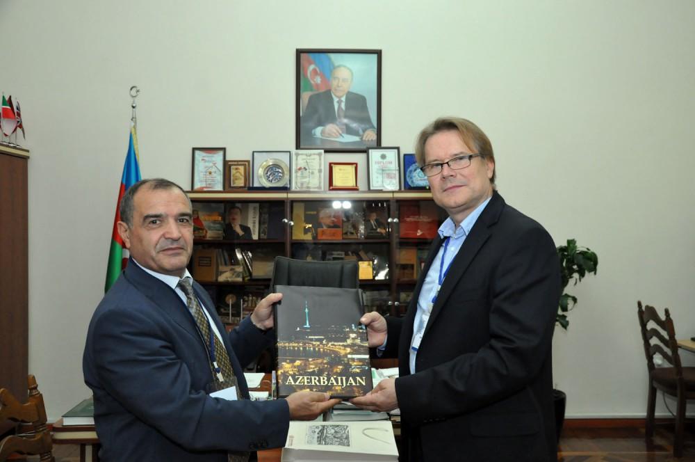 Azerbaijani, Czech national libraries discuss cooperation prospects [PHOTO]