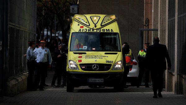 Explosion at cafe injures 90 at festival in southern Spain