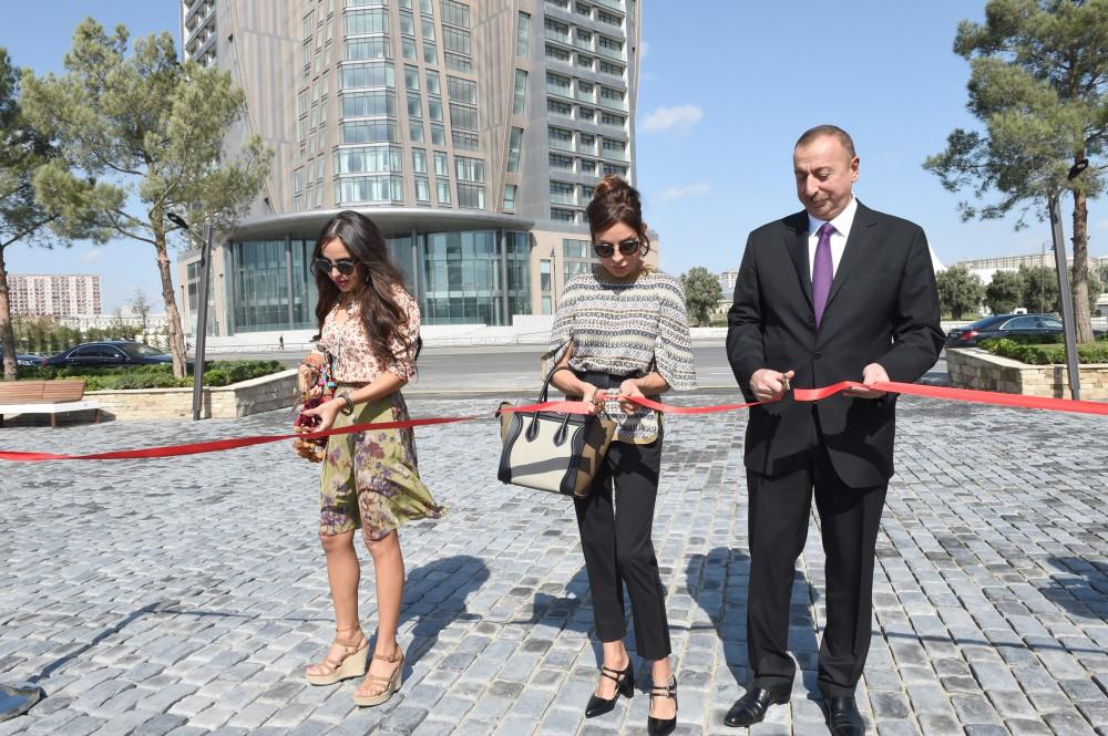 President Aliyev, First Lady inaugurate new park complex in Khatai [PHOTO]