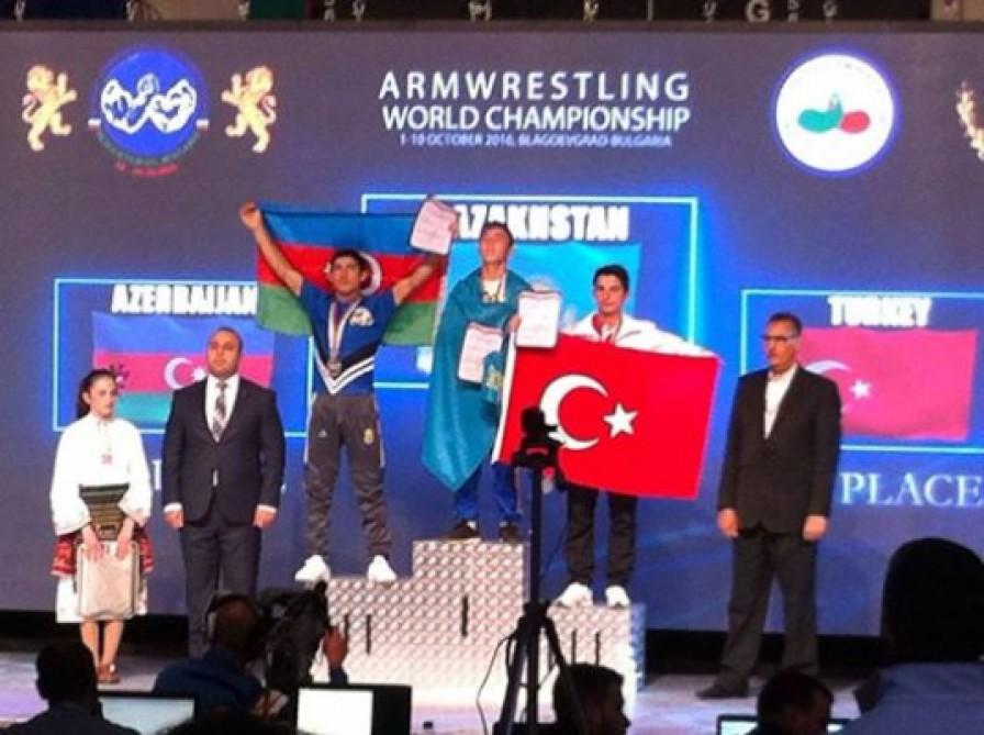 Azerbaijani arm wrestlers win 10 world medals [PHOTO]