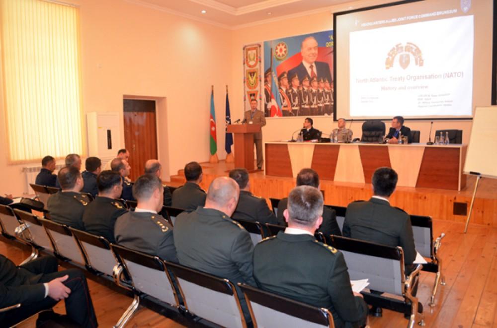 NATO's Mobile Training Team holds seminar in Baku [PHOTO]