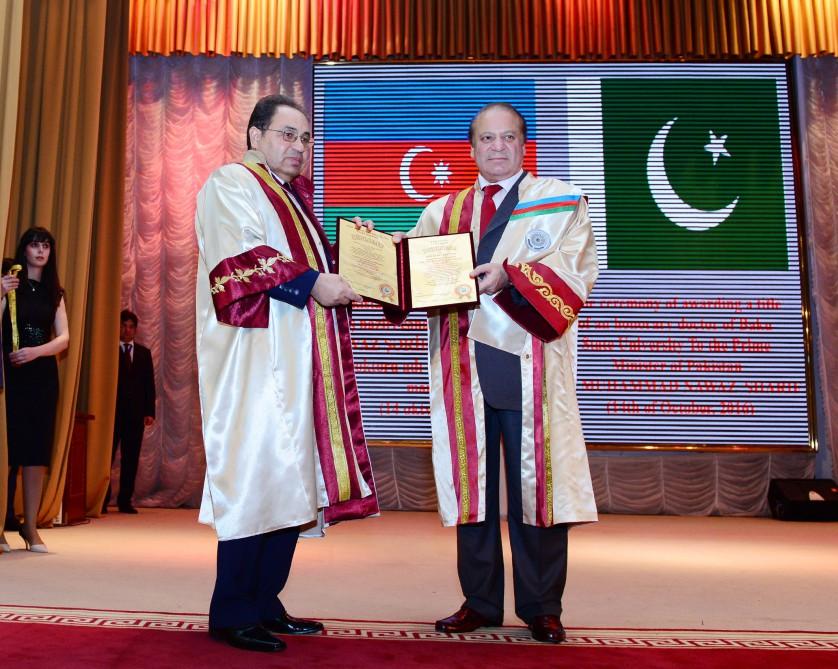 Pakistani PM receives honorary doctorate from Baku State University [ PHOTO ]