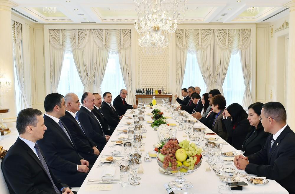 President Aliyev hosts official dinner for Maduro [UPDATE/PHOTO]
