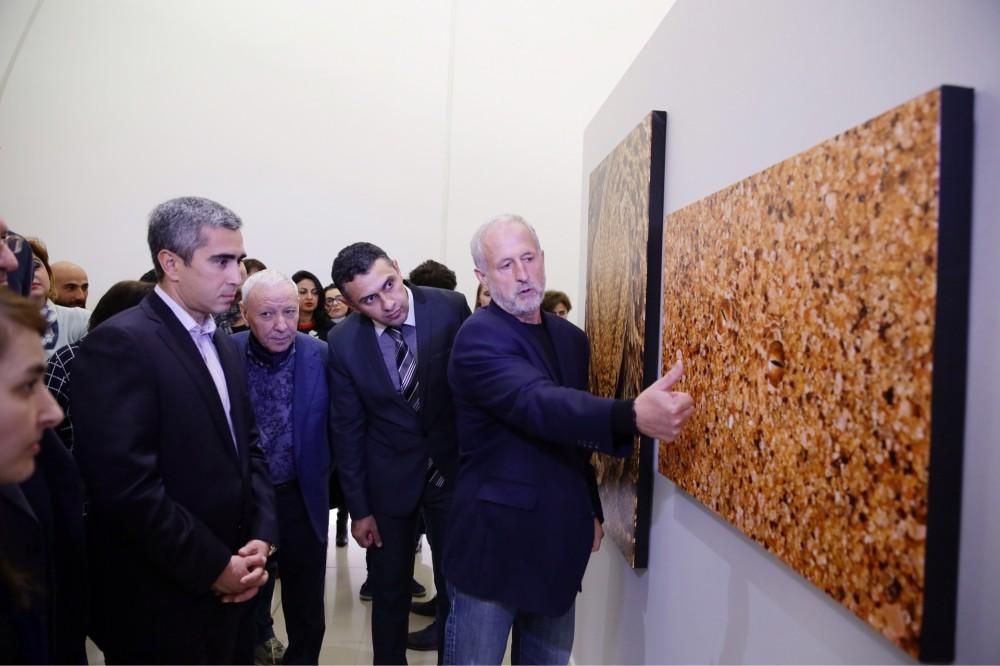 Theo Allof’s “Africa– Untamed” exhibition launched at Heydar Aliyev Center [PHOTO] - Gallery Image