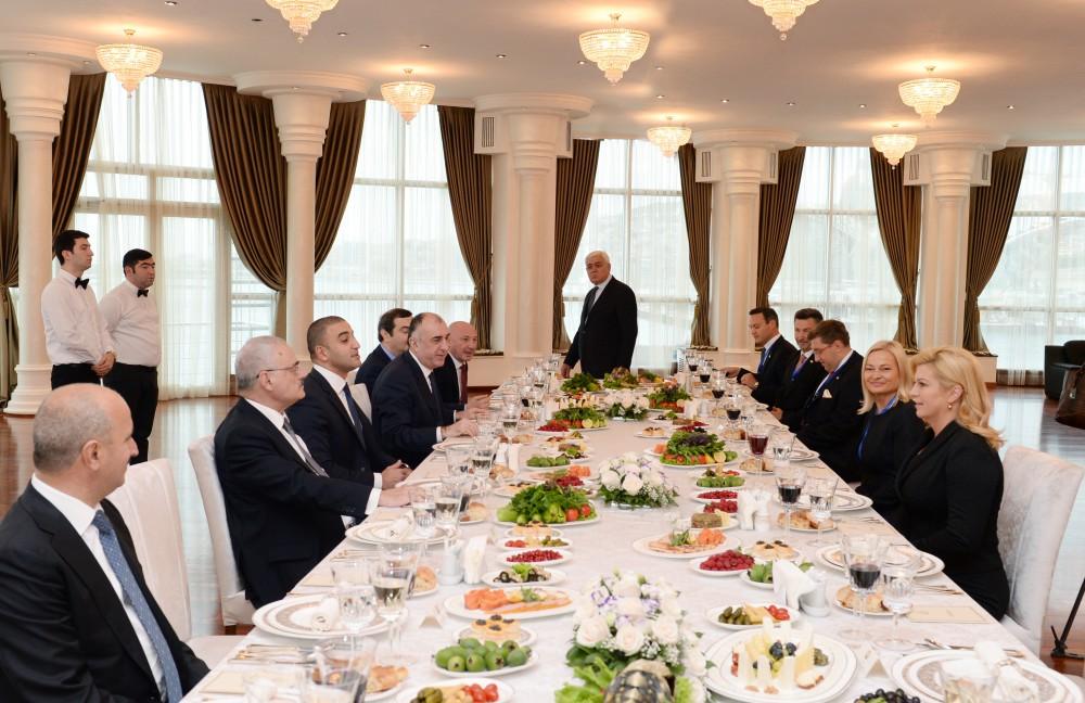 Azerbaijani PM, Croatian President have joint working dinner
