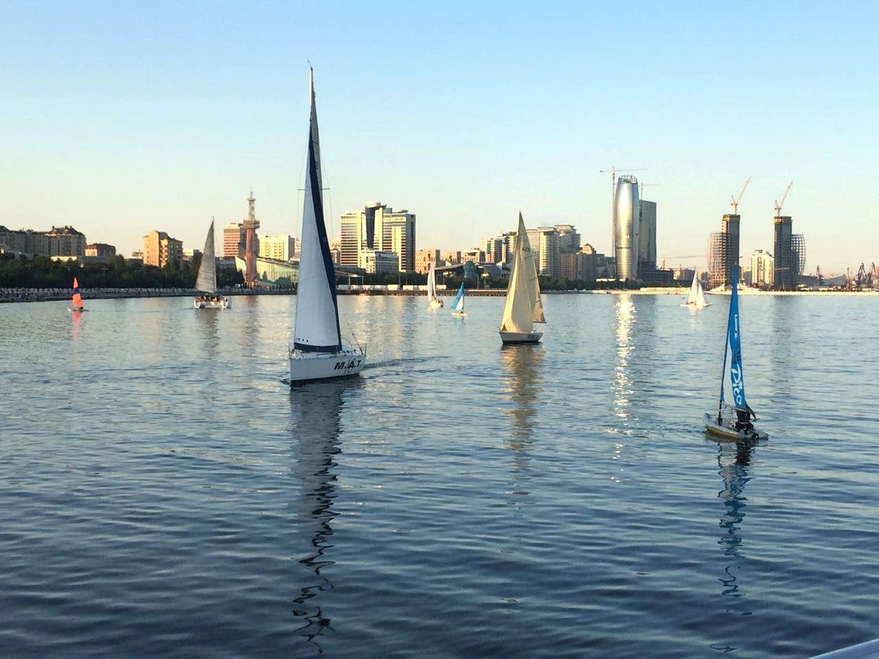 Sailing Parade held to mark Flag Day [PHOTO]