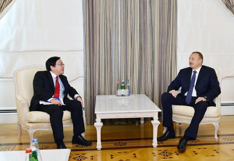 President Aliyev receives ADB Vice-President [UPDATE]