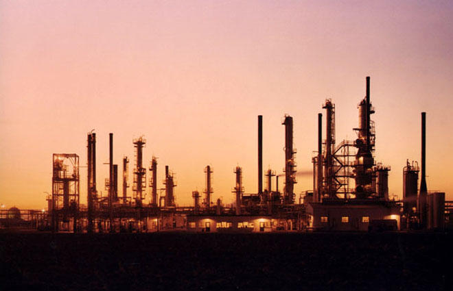 Italians in talks to finalize refinery construction in Iran