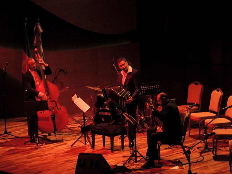 Synthesis of Azerbaijani and Argentinean music sound in Baku [PHOTO]