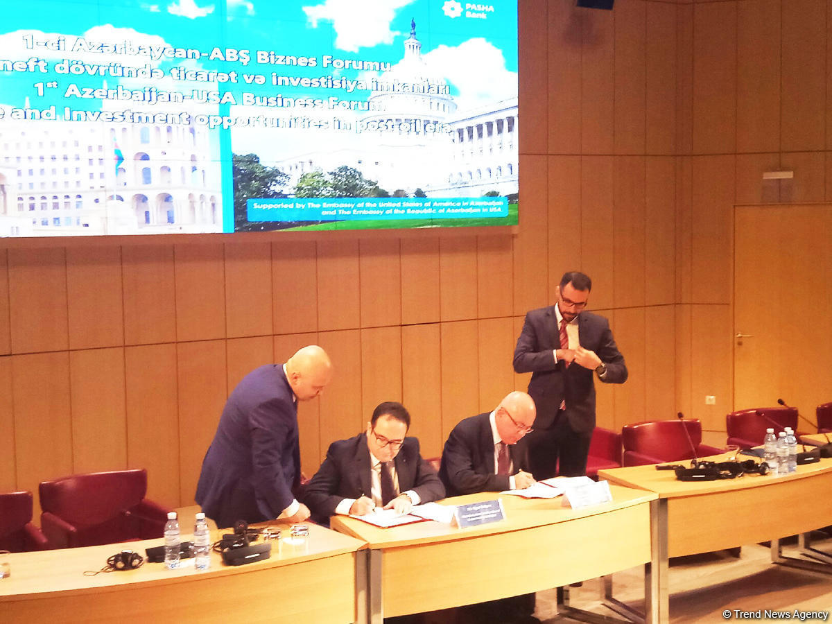 Azerbaijan, AmCham sign MOU [PHOTO]