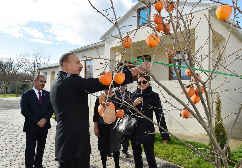 Ilham Aliyev views repair works in houses damaged by Armenian shelling during April battle in Aghdam [PHOTO]