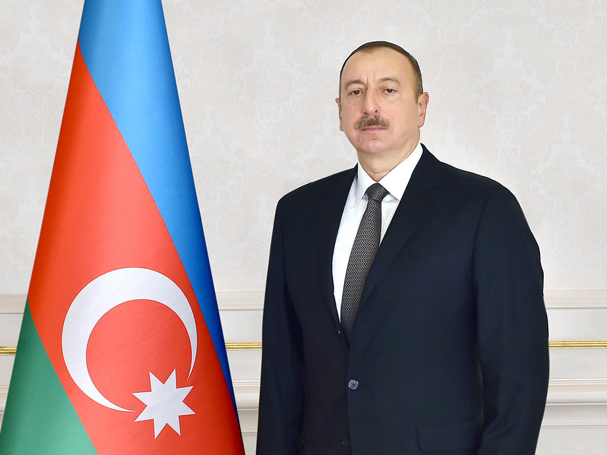 Ilham Aliyev offers condolences to Iranian president