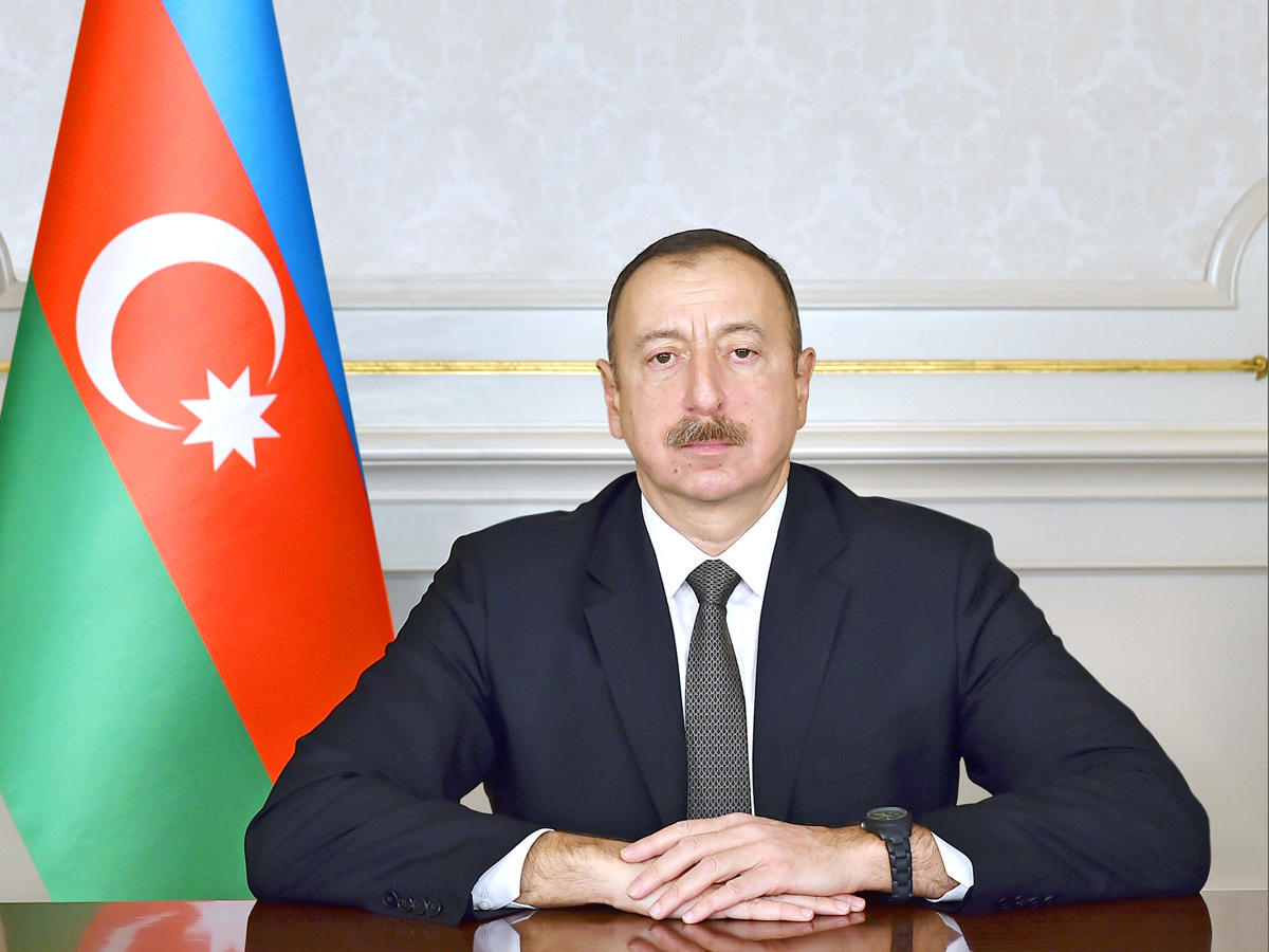 Ilham Aliyev congratulates Tunisian counterpart