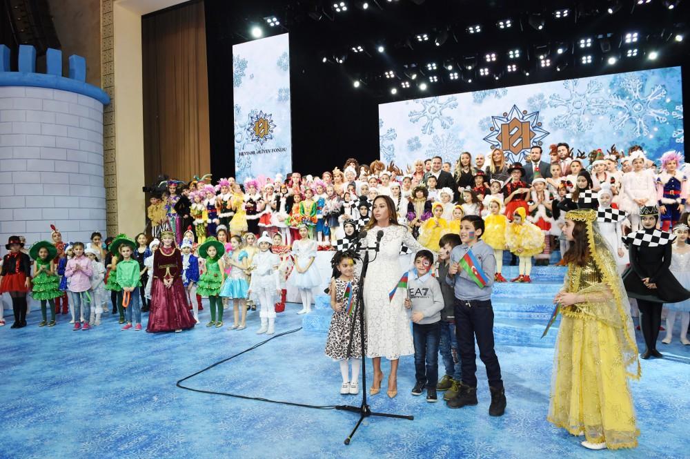 Heydar Aliyev Foundation arranges New Year party for children [PHOTO]