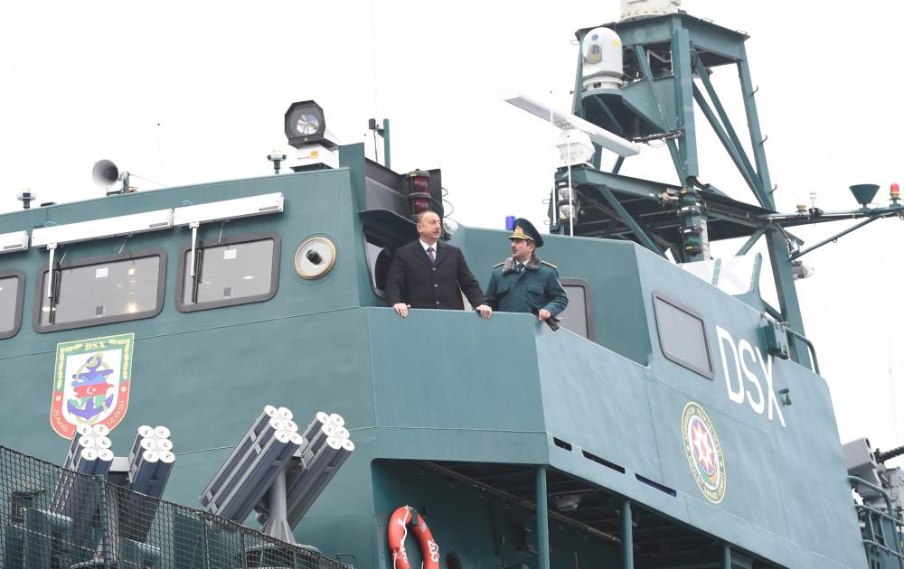 President Aliyev views newly-constructed "Tufan" ship of SBS Coast Guard [PHOTO]