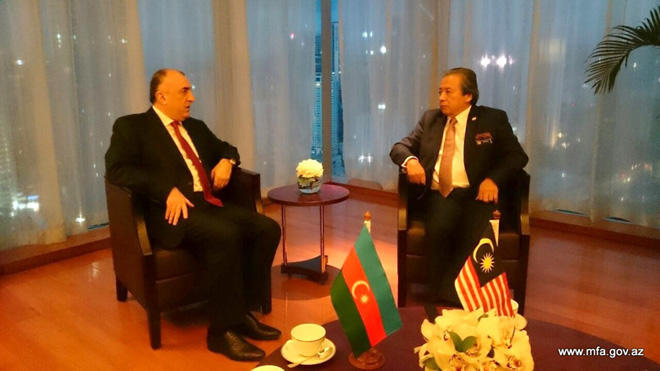Azerbaijan, Malaysia discuss issues of mutual interest