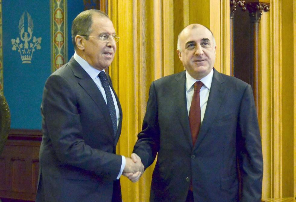 Azerbaijani, Russian FMs mull Karabakh conflict resolution