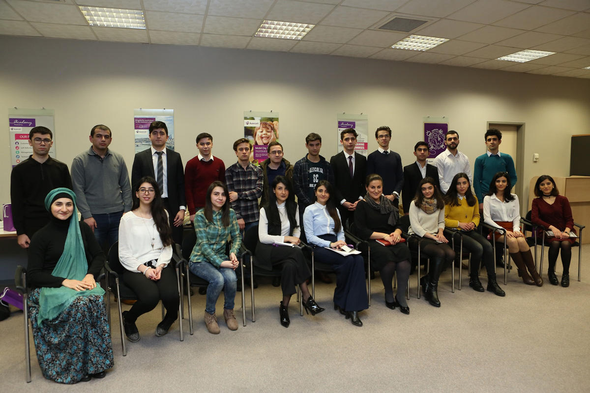 Azercell CEO meets Student Bursary Program winners [PHOTO]