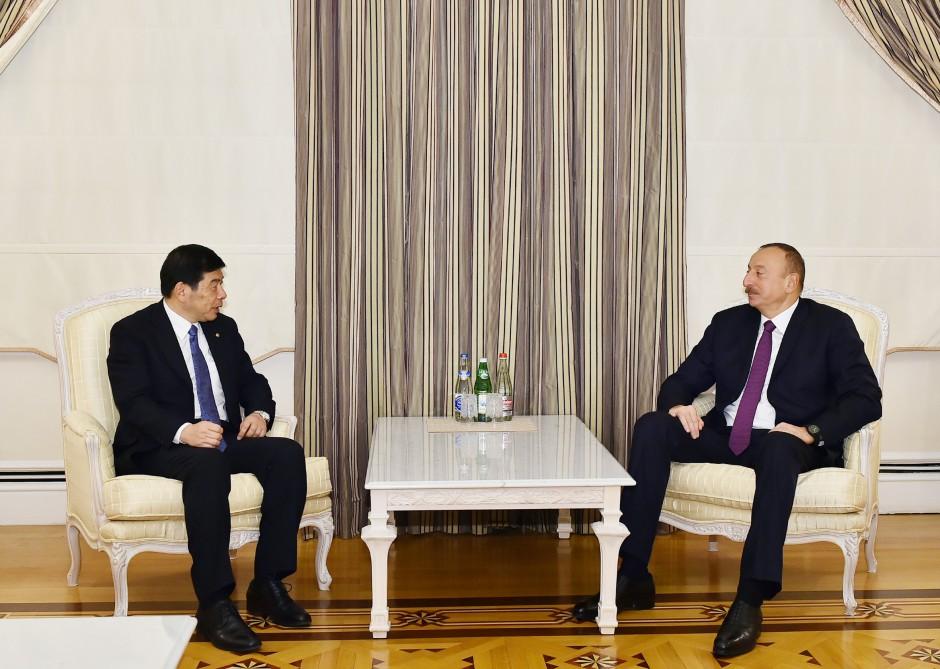 President Aliyev receives WCO Sec.Gen.