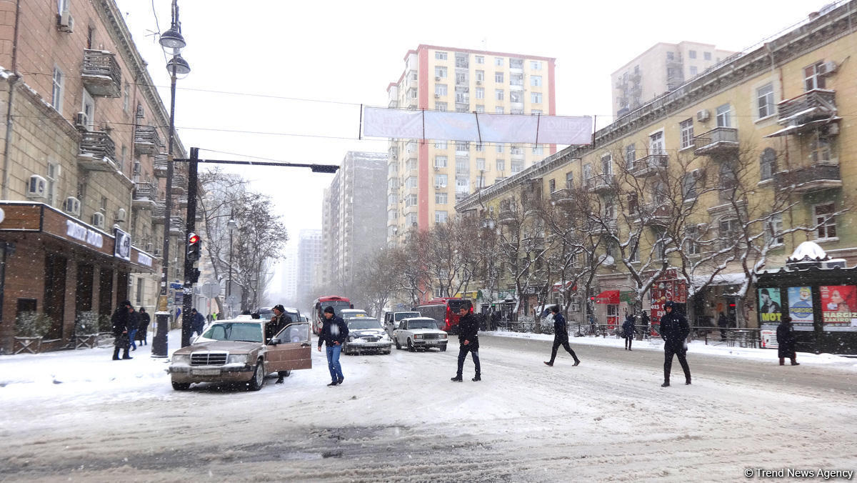 Beautiful pics of Baku covered in Snow [PHOTO]
