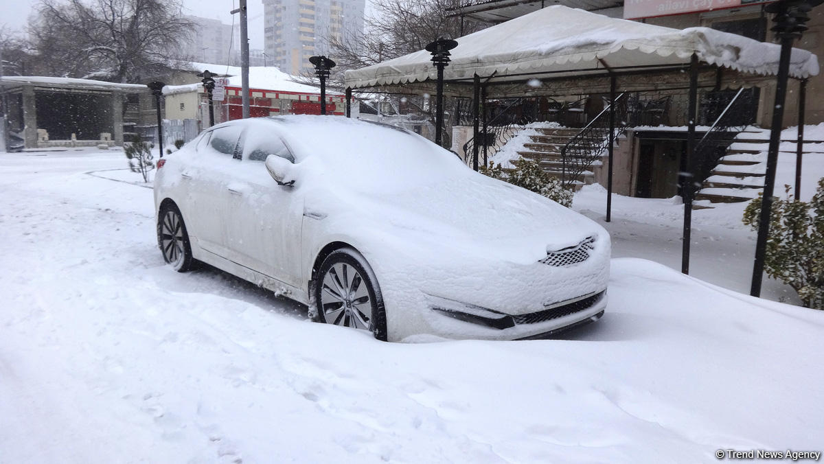 Beautiful pics of Baku covered in Snow [PHOTO]