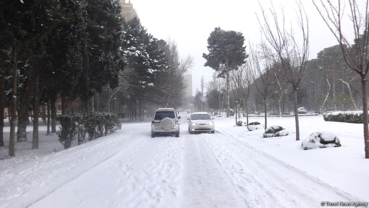 Beautiful pics of Baku covered in Snow [PHOTO]