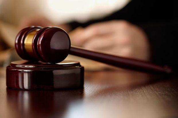 Trump administration blocking legal status for some Muslim immigrants: lawsuit