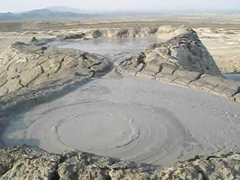 Ecology Ministry: Mud volcano eruption poses no threat