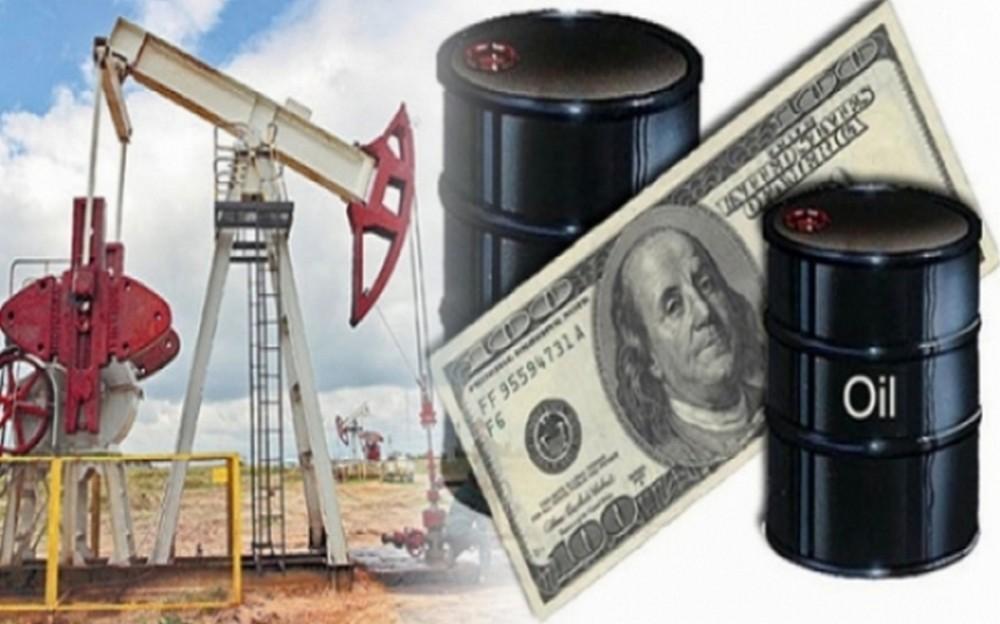 Oil prices down on EIA data