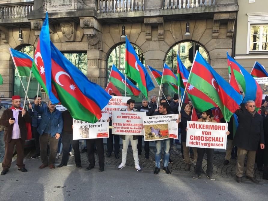 Azerbaijanis hold protest rally on Khojaly genocide [PHOTO] - Gallery Image