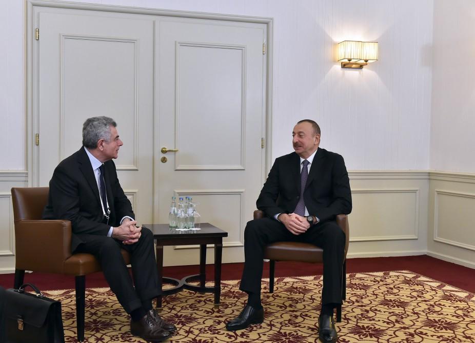 Ilham Aliyev meets with CEO of Leonardo company [PHOTO]