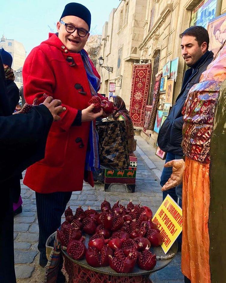 World-famous designer explores Baku [PHOTO]
