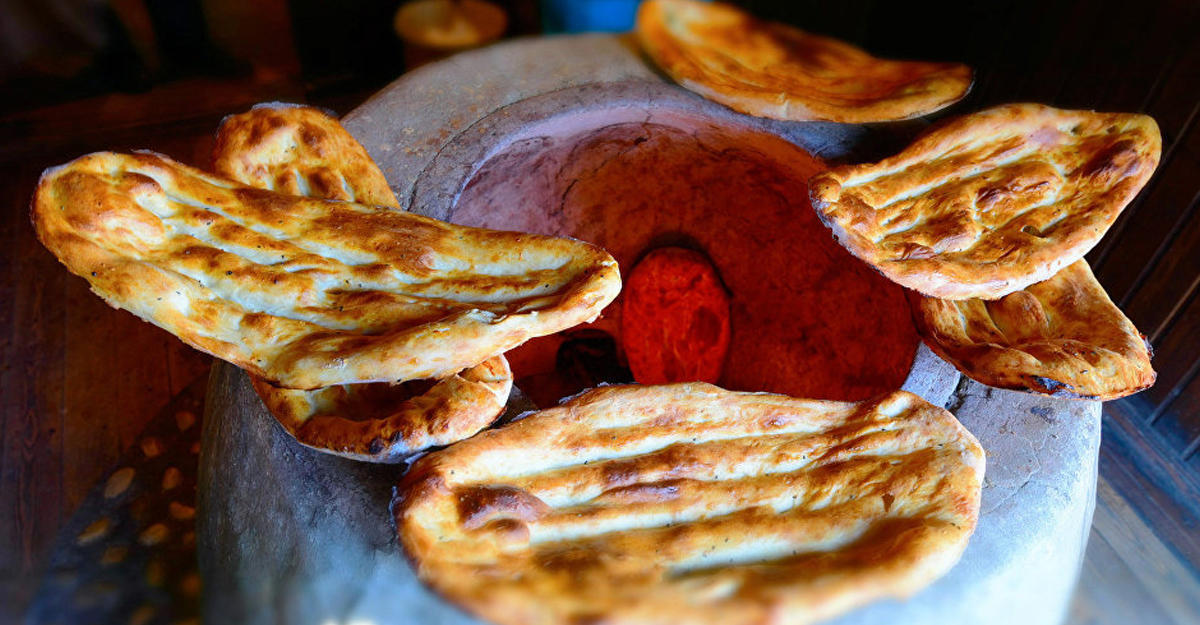 BBC shows how to bake Azerbaijani bread [VIDEO]