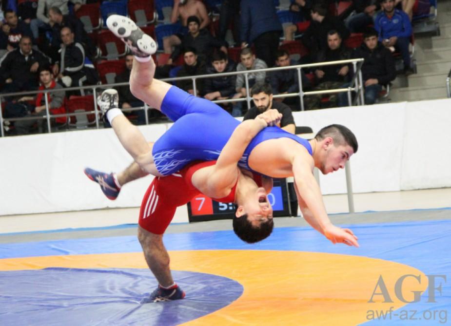 Azerbaijani wrestlers claim 3 golds at European championships