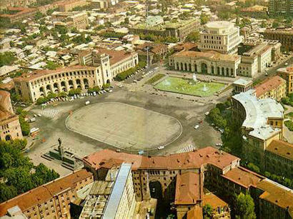 Armenia’s Radio Liberty correspondent attacked in Yerevan