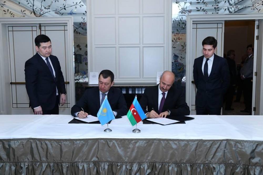 Azerbaijan, Kazakhstan to set up JV for freight traffic [PHOTO]