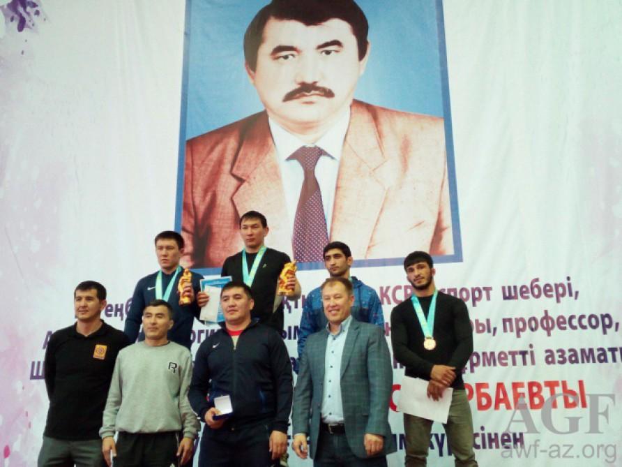 Azerbaijani wrestler wins bronze in Kazakhstan