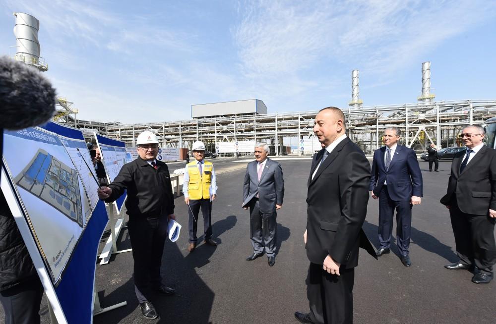 President Aliyev views construction progress at carbamide plant in Sumgayit [PHOTO]